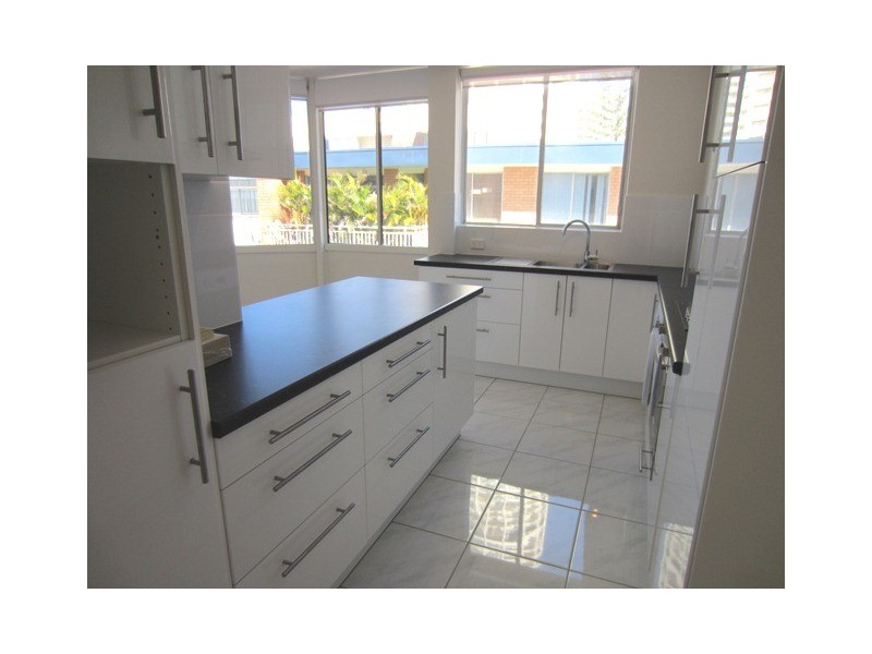 11/126 The Esplanade, Surfers Paradise QLD 4217