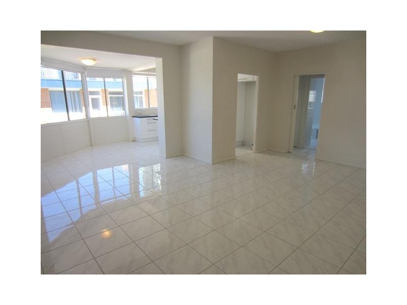 11/126 The Esplanade, Surfers Paradise QLD 4217