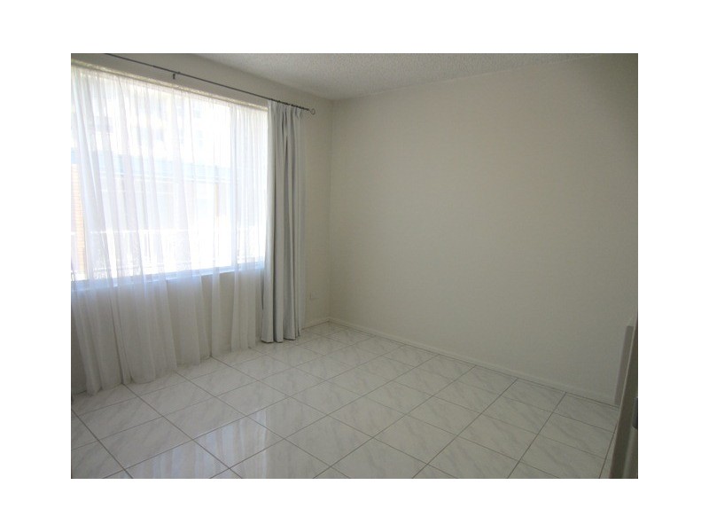 11/126 The Esplanade, Surfers Paradise QLD 4217