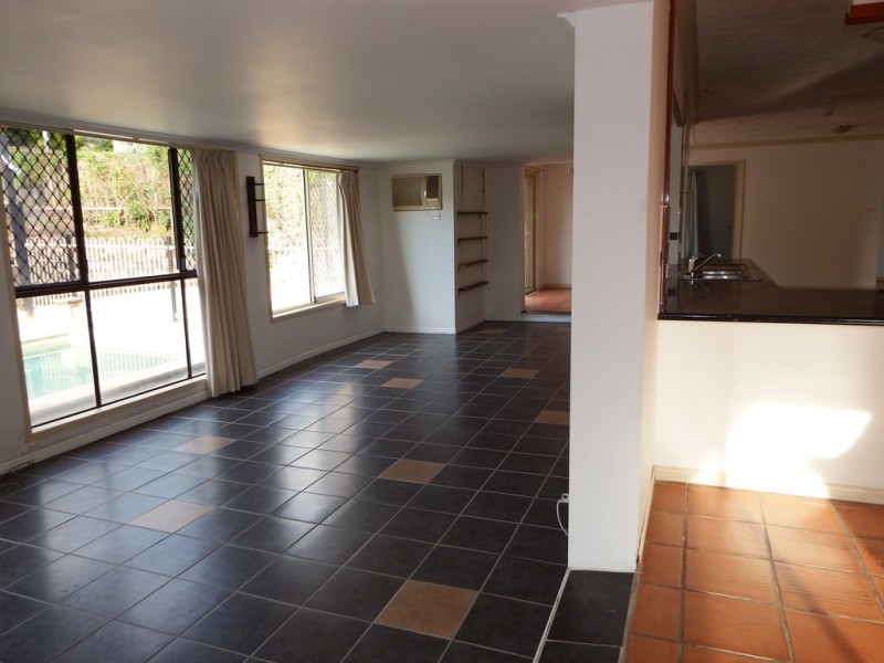 9 Barra Court, Merrimac QLD 4226