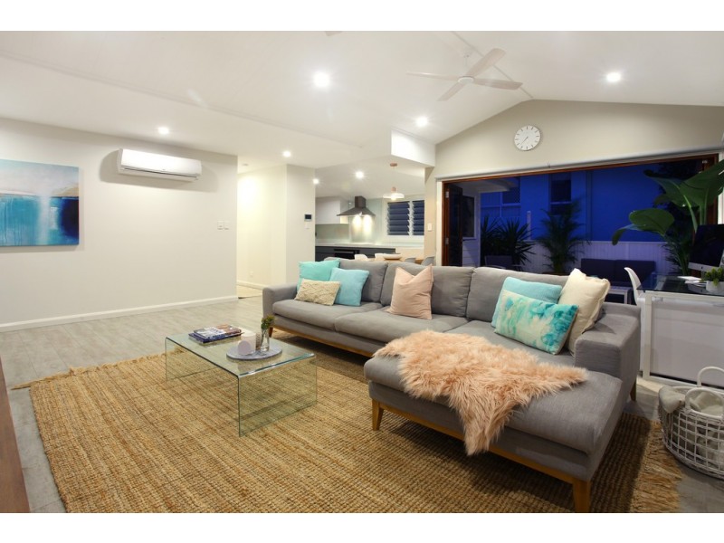 1/52 Albatross Avenue, Mermaid Beach QLD 4218