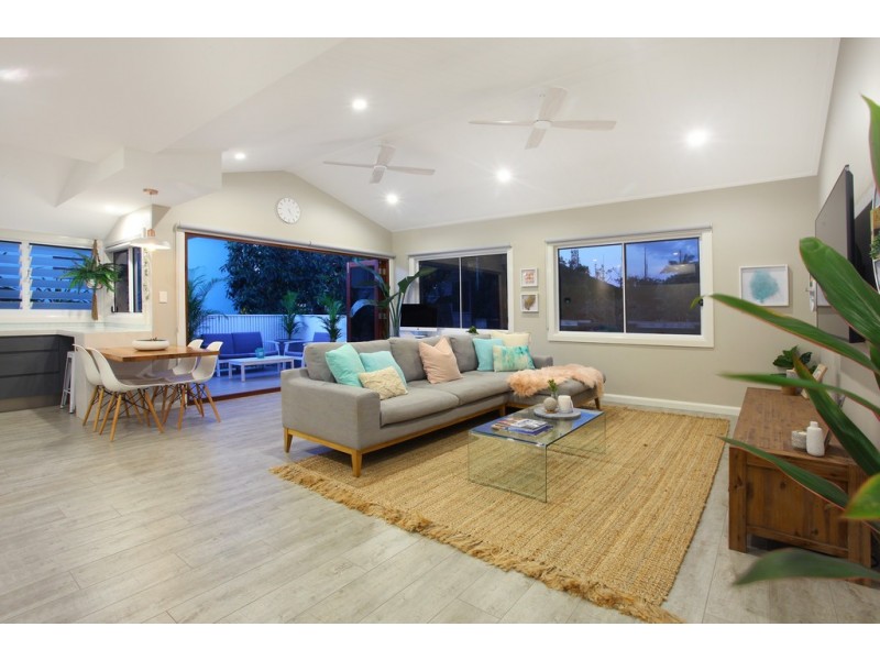 1/52 Albatross Avenue, Mermaid Beach QLD 4218