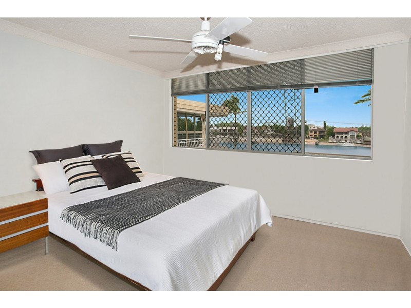10/11 Watson Esplanade, Surfers Paradise QLD 4217