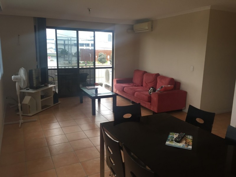 8/2619 Gold Coast Highway, Broadbeach QLD 4218