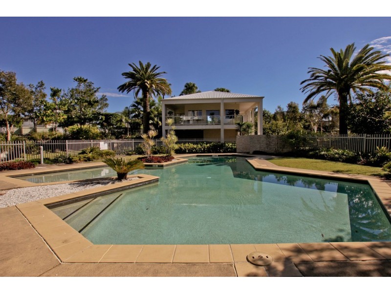 55 Nicklaus Court, Merrimac QLD 4226