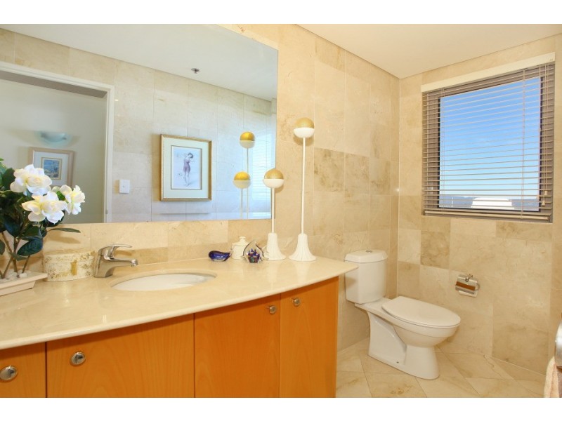 27 ‘La Sabbia’ 74-86 Old Burleigh Road, Surfers Paradise QLD 4217