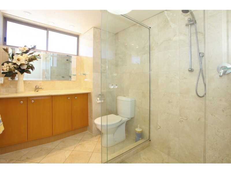 27 ‘La Sabbia’ 74-86 Old Burleigh Road, Surfers Paradise QLD 4217