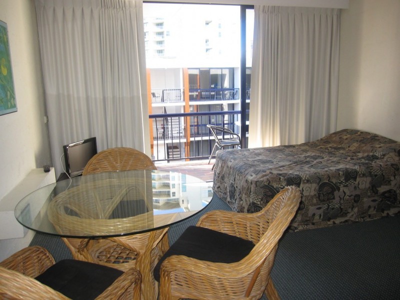 59/2877 Gold Coast Hwy “Club Surfers”, Surfers Paradise QLD 4217