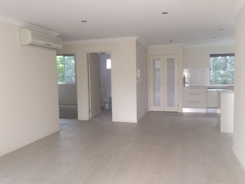 4/5-7 Aruma Street, Chevron Island QLD 4217