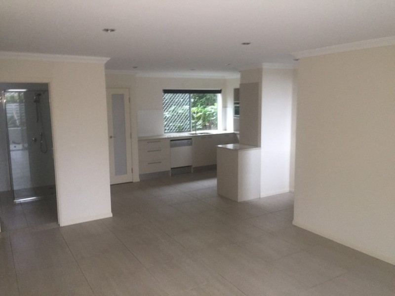 4/5-7 Aruma Street, Chevron Island QLD 4217