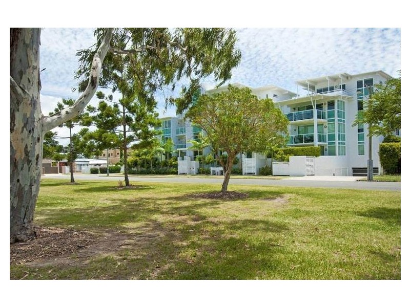 4/5-7 Aruma Street, Chevron Island QLD 4217