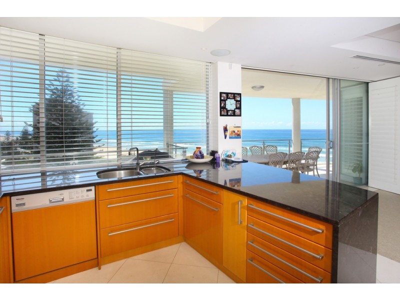 10 ‘Vogue’ 5-9 Broadbeach Boulevard, Broadbeach QLD 4218