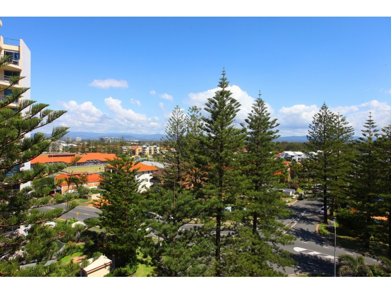 10 ‘Vogue’ 5-9 Broadbeach Boulevard, Broadbeach QLD 4218