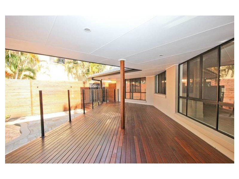 60 Sea Eagle Drive, Burleigh Waters QLD 4220