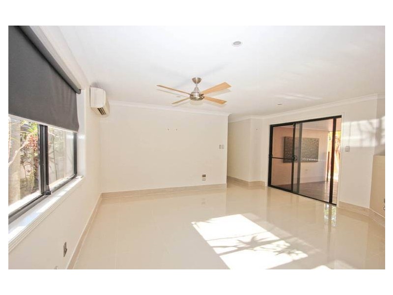 60 Sea Eagle Drive, Burleigh Waters QLD 4220