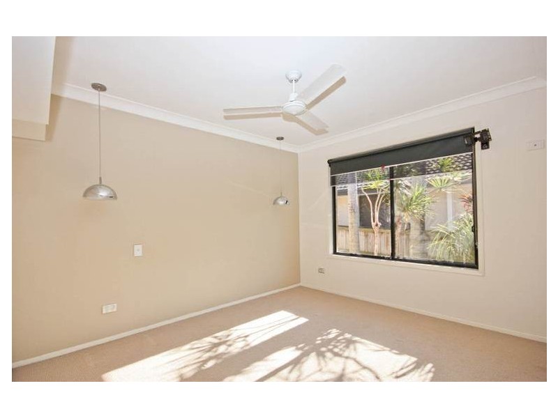 60 Sea Eagle Drive, Burleigh Waters QLD 4220