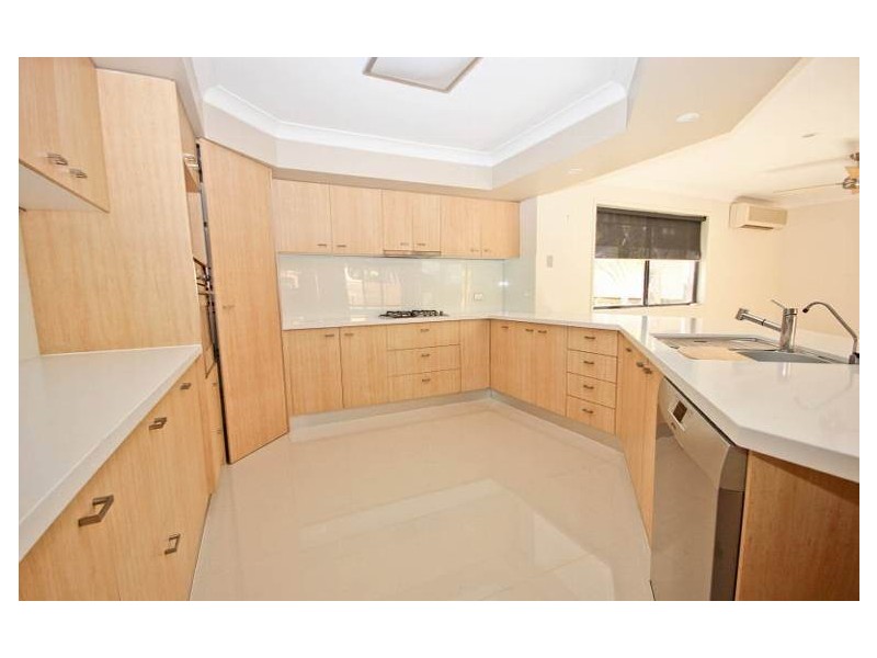 60 Sea Eagle Drive, Burleigh Waters QLD 4220
