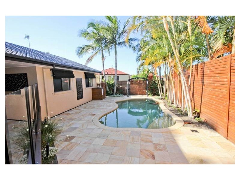 60 Sea Eagle Drive, Burleigh Waters QLD 4220