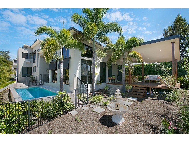 3 Corvus Way, Robina QLD 4226