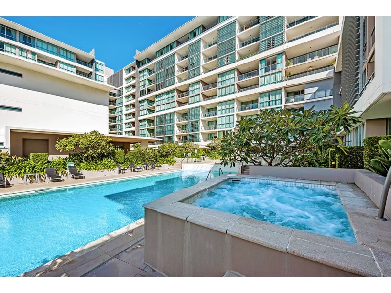 2111 ‘Freshwater Point’ 33 TE Peters Drive, Broadbeach Waters QLD 4218