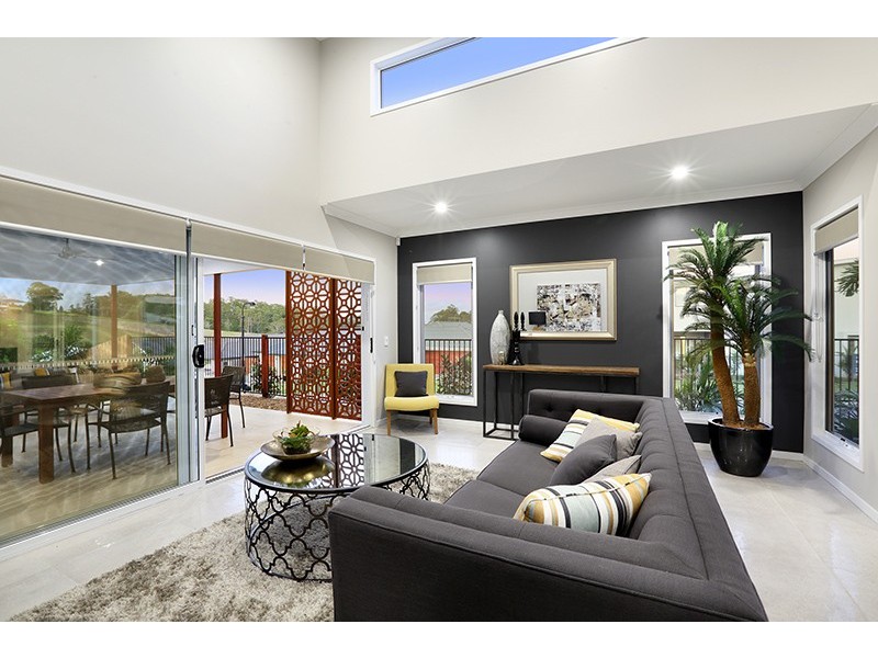 34 Kuranga Avenue, Southport QLD 4215