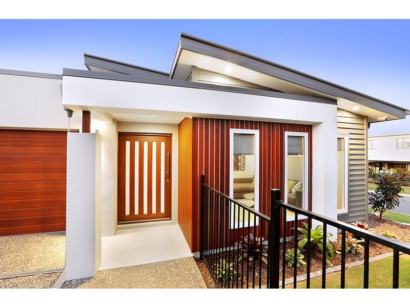 34 Kuranga Avenue, Southport QLD 4215