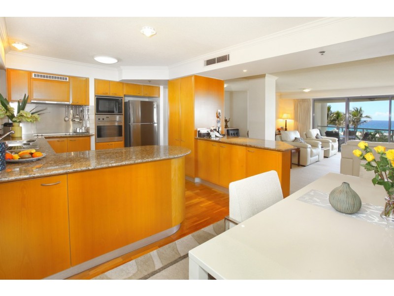 4D ‘La Sabbia’ 74 Old Burleigh Road, Surfers Paradise QLD 4217