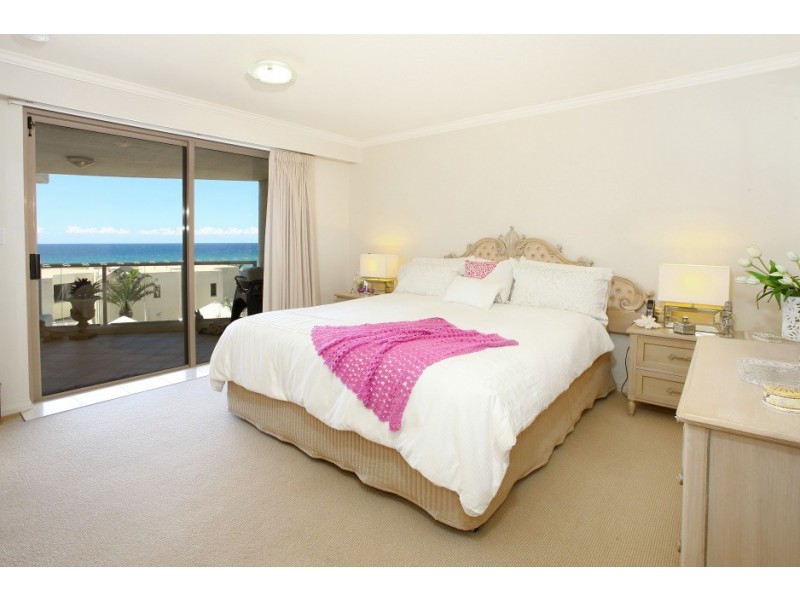 4D ‘La Sabbia’ 74 Old Burleigh Road, Surfers Paradise QLD 4217