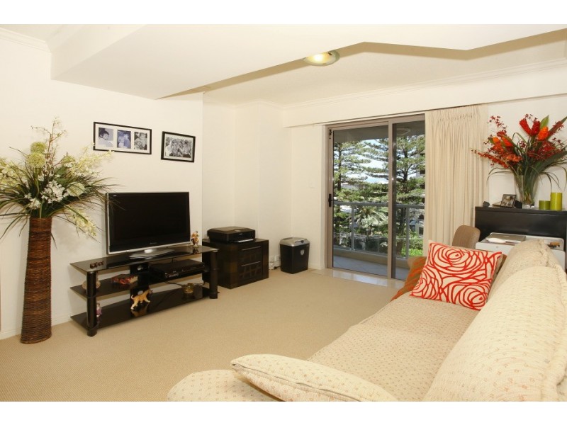 4D ‘La Sabbia’ 74 Old Burleigh Road, Surfers Paradise QLD 4217