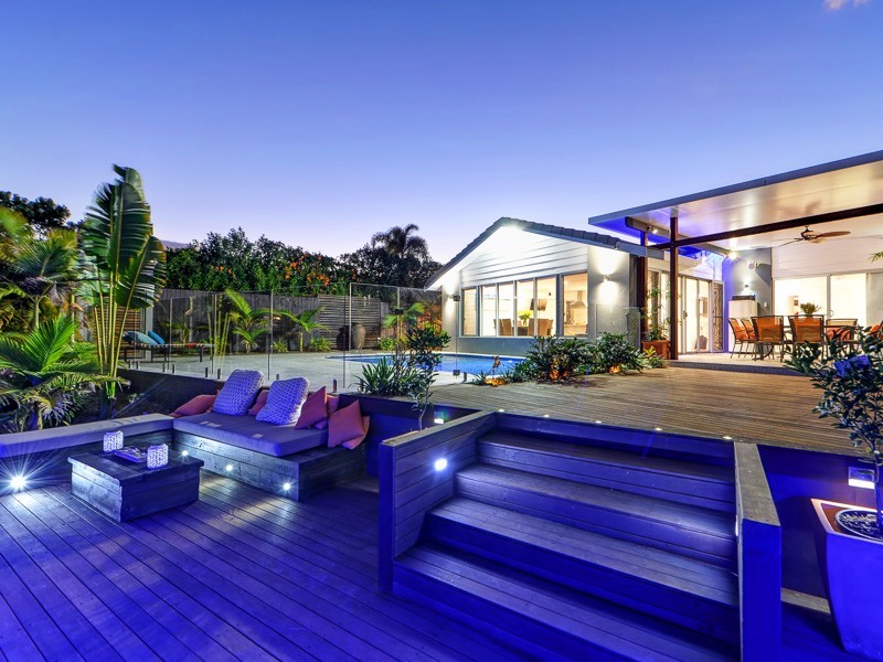 2 Laurel Court, Sorrento QLD 4217
