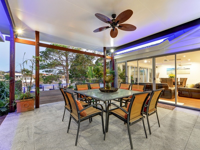 2 Laurel Court, Sorrento QLD 4217