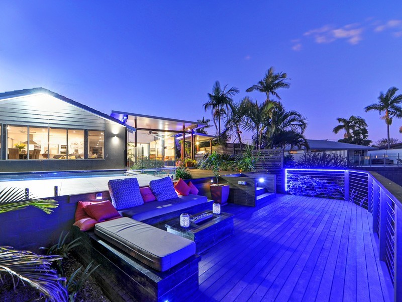 2 Laurel Court, Sorrento QLD 4217