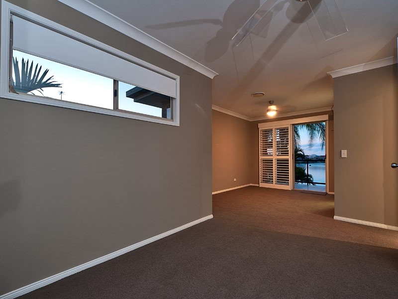 7 Clipper Boulevard, Clear Island Waters QLD 4226