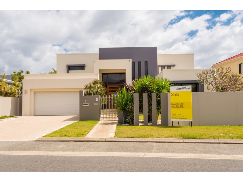 142 Sir Bruce Small Boulevard, Benowa Waters QLD 4217