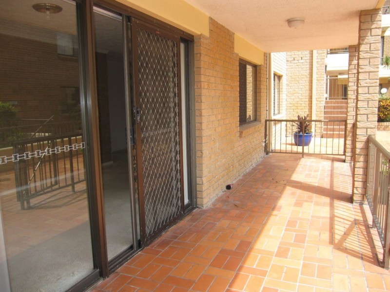 1/133 Old Burleigh Road, Broadbeach QLD 4218