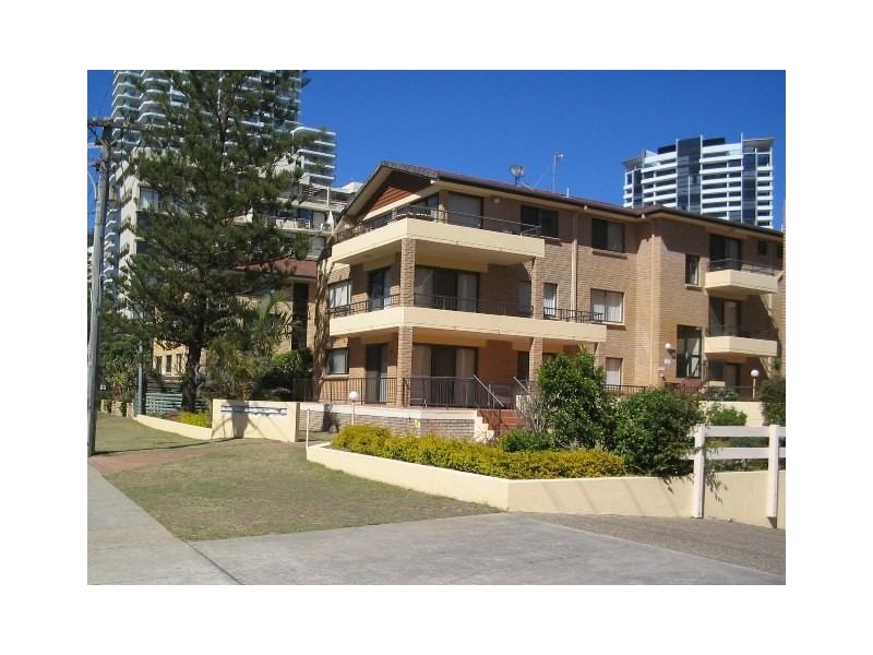 1/133 Old Burleigh Road, Broadbeach QLD 4218