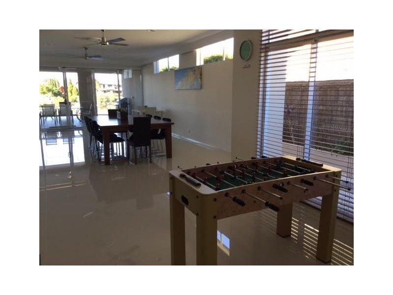 18 Garden Grove, Carrara QLD 4211