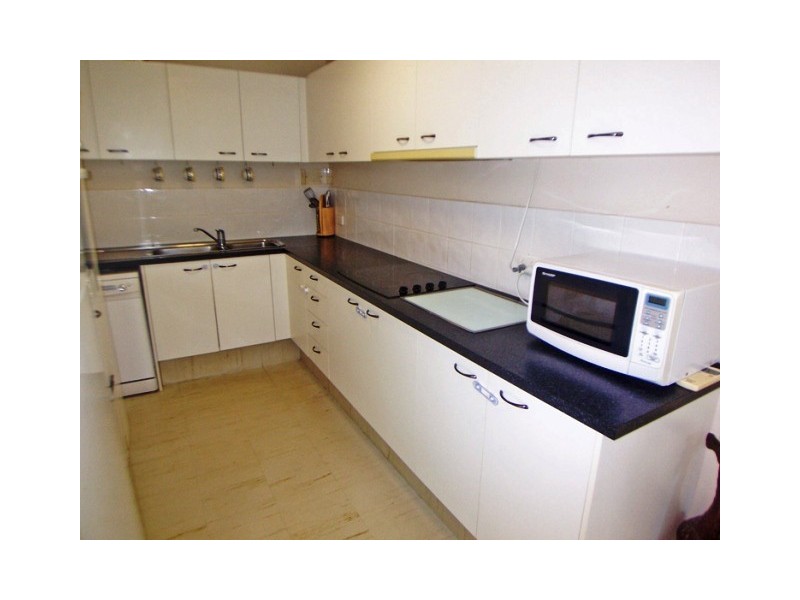 13/111 Rio Vista Blvd, Broadbeach Waters QLD 4218