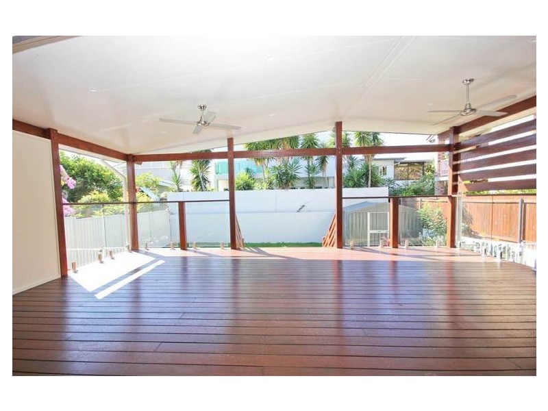 3 Petrel Ave, Mermaid Beach QLD 4218