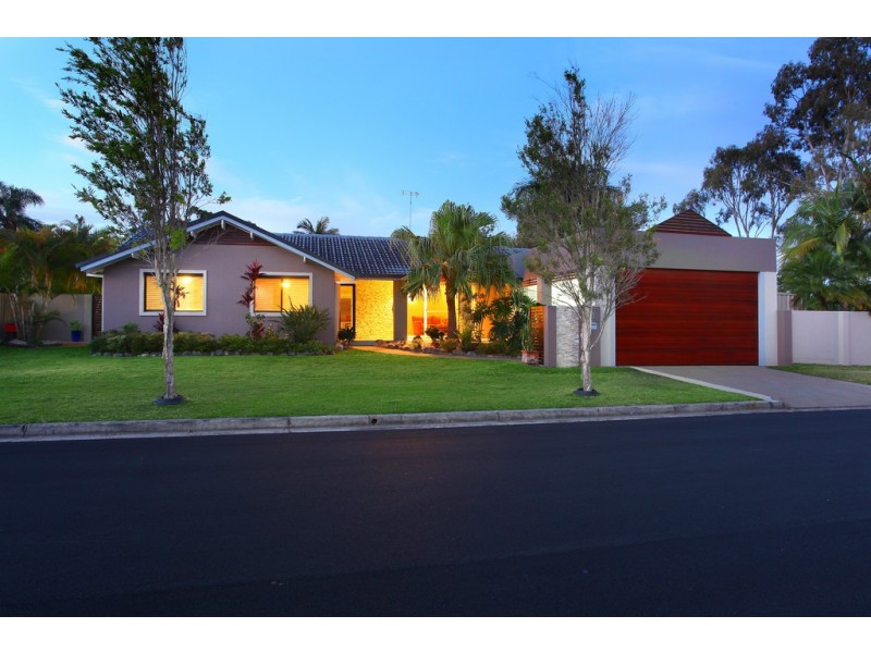 13 Parasol Street, Ashmore QLD 4214