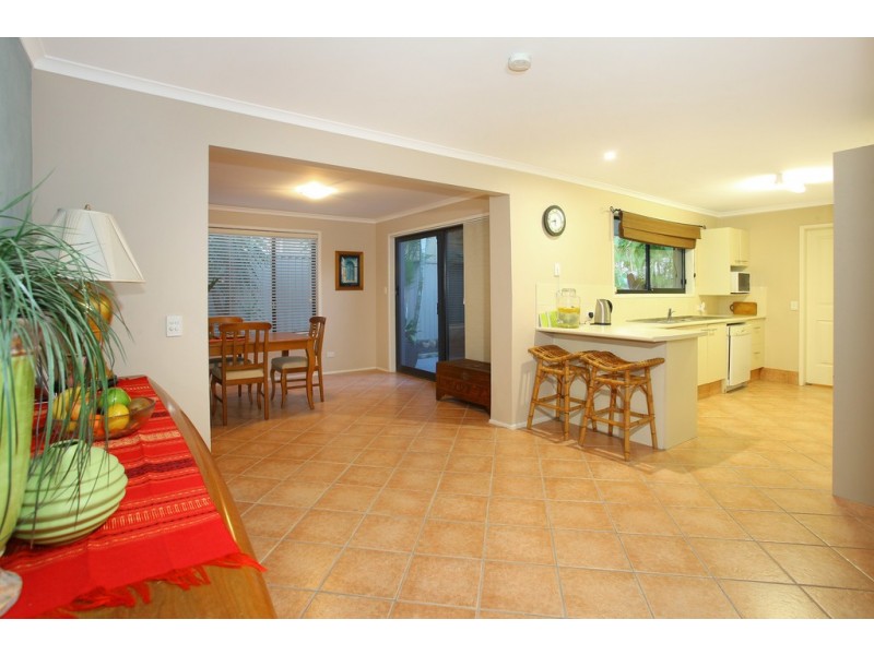 13 Parasol Street, Ashmore QLD 4214