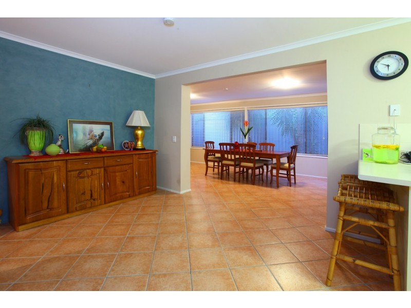 13 Parasol Street, Ashmore QLD 4214