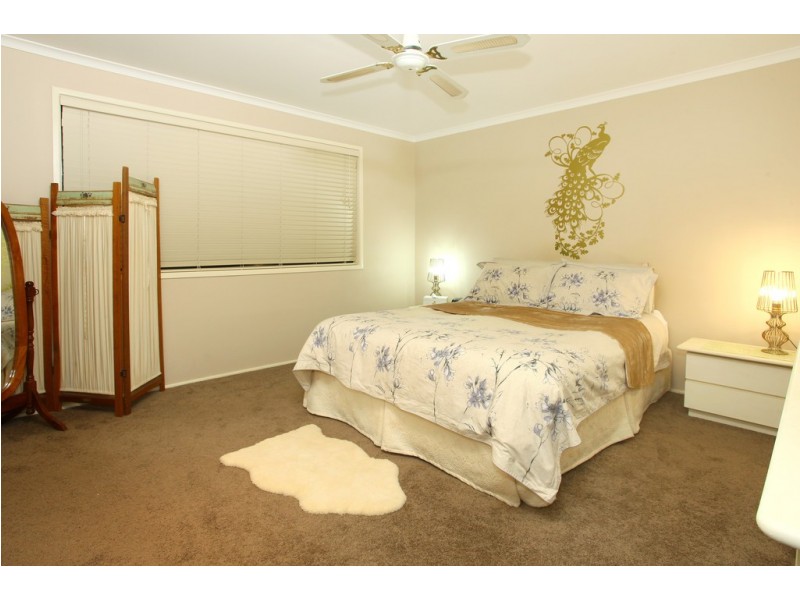 13 Parasol Street, Ashmore QLD 4214