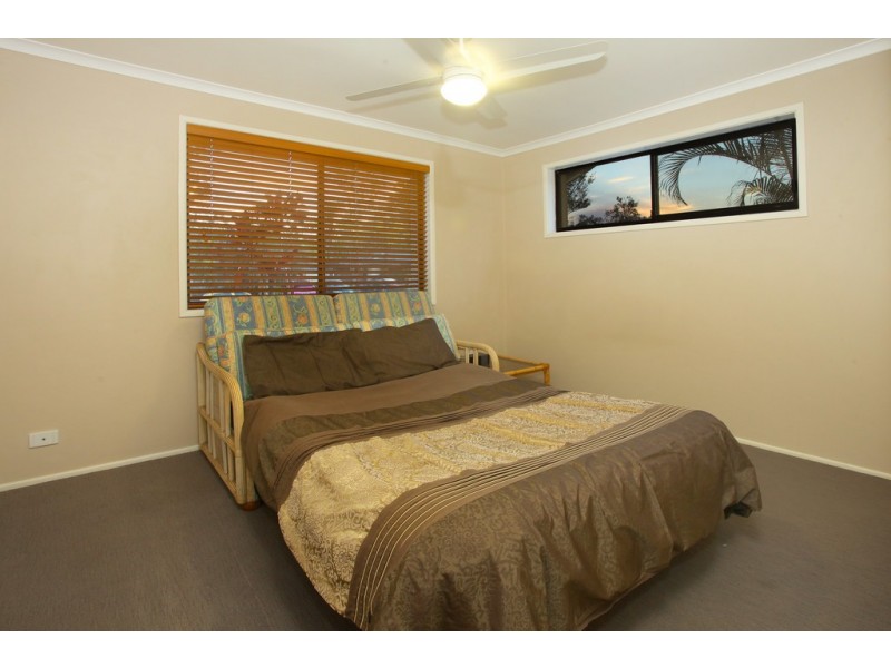 13 Parasol Street, Ashmore QLD 4214