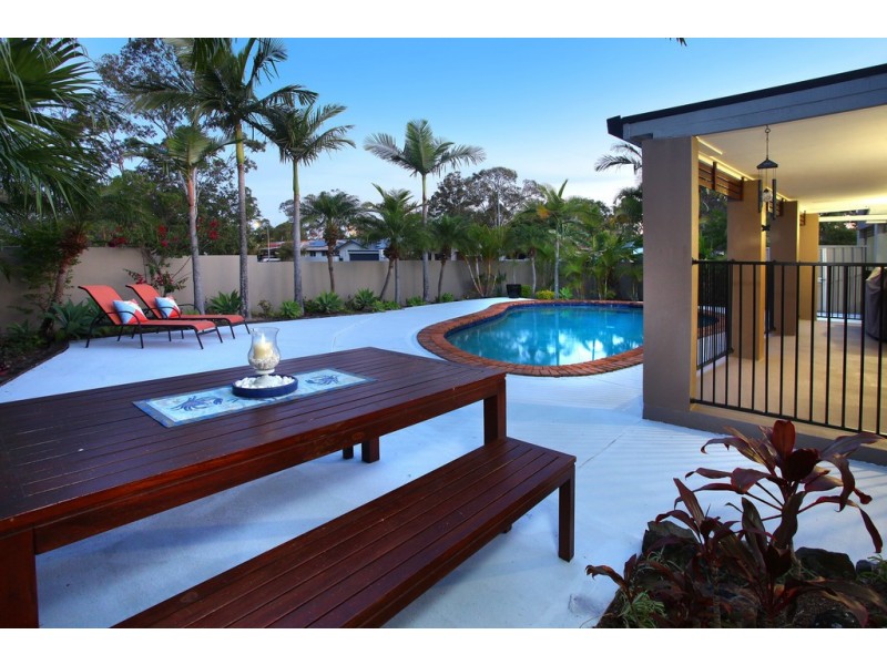 13 Parasol Street, Ashmore QLD 4214
