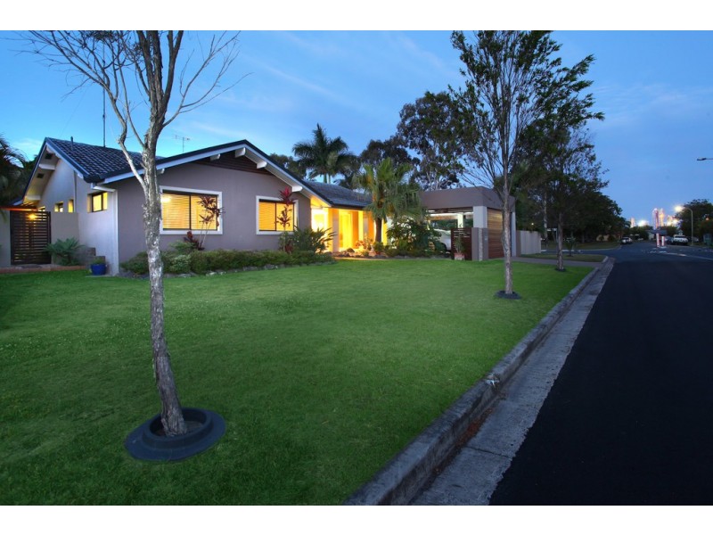 13 Parasol Street, Ashmore QLD 4214