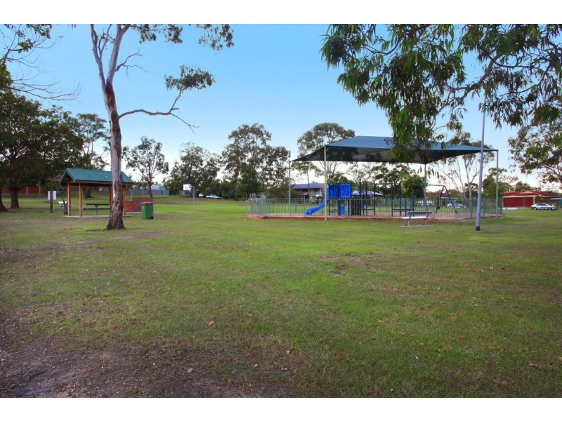 13 Parasol Street, Ashmore QLD 4214