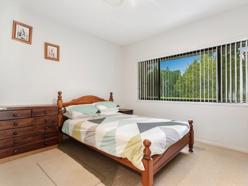 3 Martingale Circuit, Clear Island Waters QLD 4226