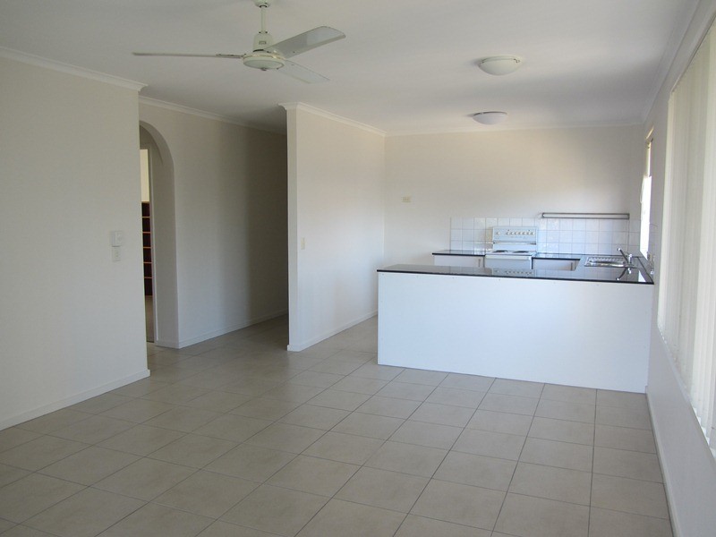 5/43 Chelsea Ave, Broadbeach QLD 4218