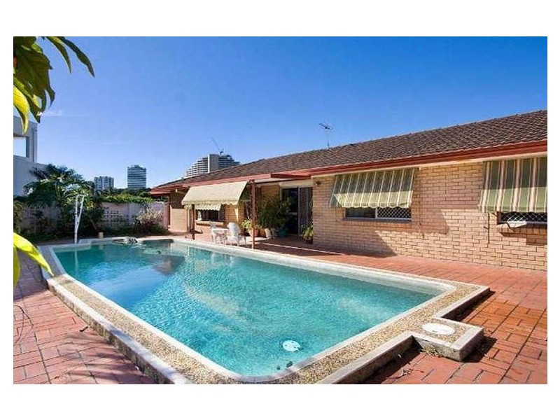 48 Sunshine Boulevard, Broadbeach Waters QLD 4218